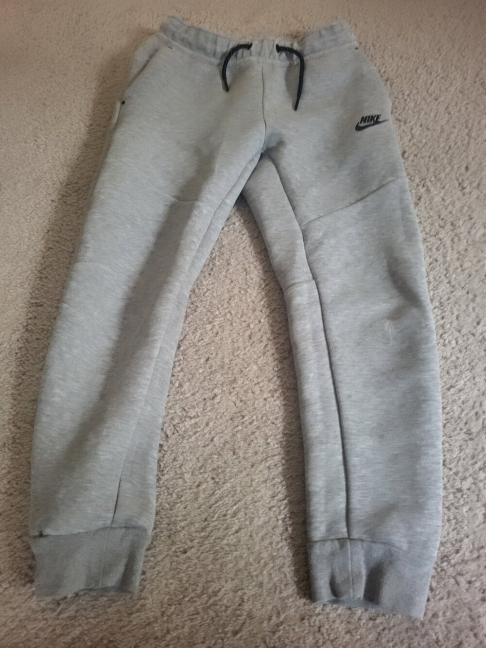 Youth Boys, Nike Tech Full Sweat Suit (Grey/Black) – Medium/Large - Picture 2 of 8